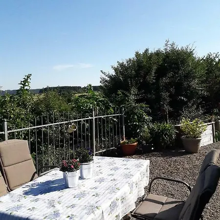 Ferienwohnung Talblick Dahlem Апартаменты Кроненбург