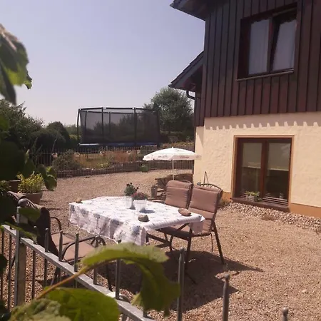 Ferienwohnung Talblick Dahlem Апартаменты Кроненбург
