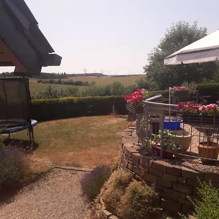 Ferienwohnung Talblick Dahlem Апартаменты Кроненбург