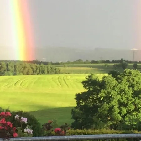 Ferienwohnung Talblick Dahlem * Кроненбург