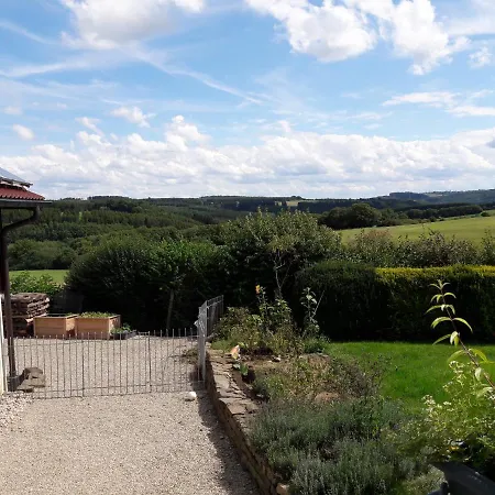 Ferienwohnung Talblick Dahlem Апартаменты Кроненбург